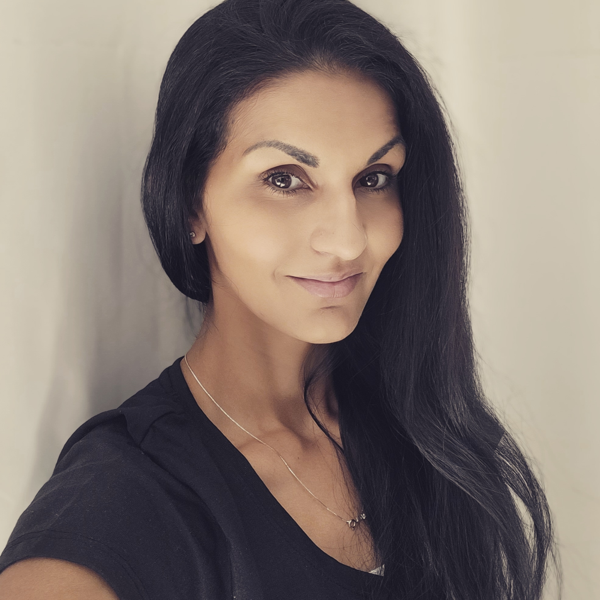 Marion Robles Albaz Ostéopathe et praticienne en Drainage Lymphatique Brésilien